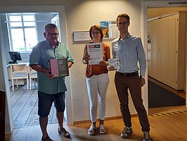 v.l.n.r.: Bürgermeister Christian Geppner, Claudia Stierschneider Bürgerservice, Michael Wagner vom Leader-Verein Wachau-Dunkelsteinerwald